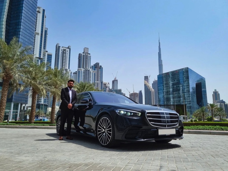 Car Hire with a Driver in Dubai: Why It’s Worth It